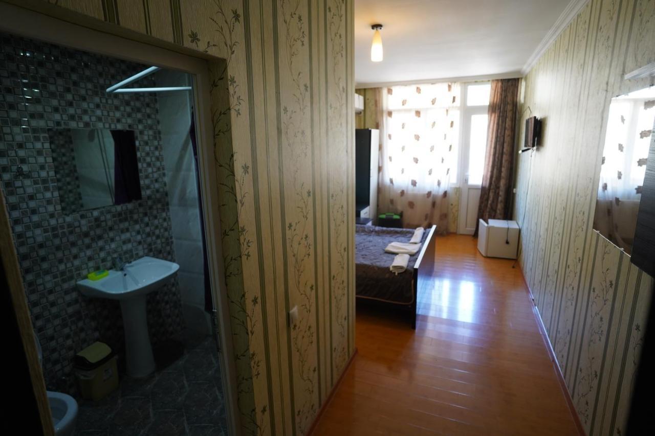 Imperator 1 Hotel Kutaisi Eksteriør billede