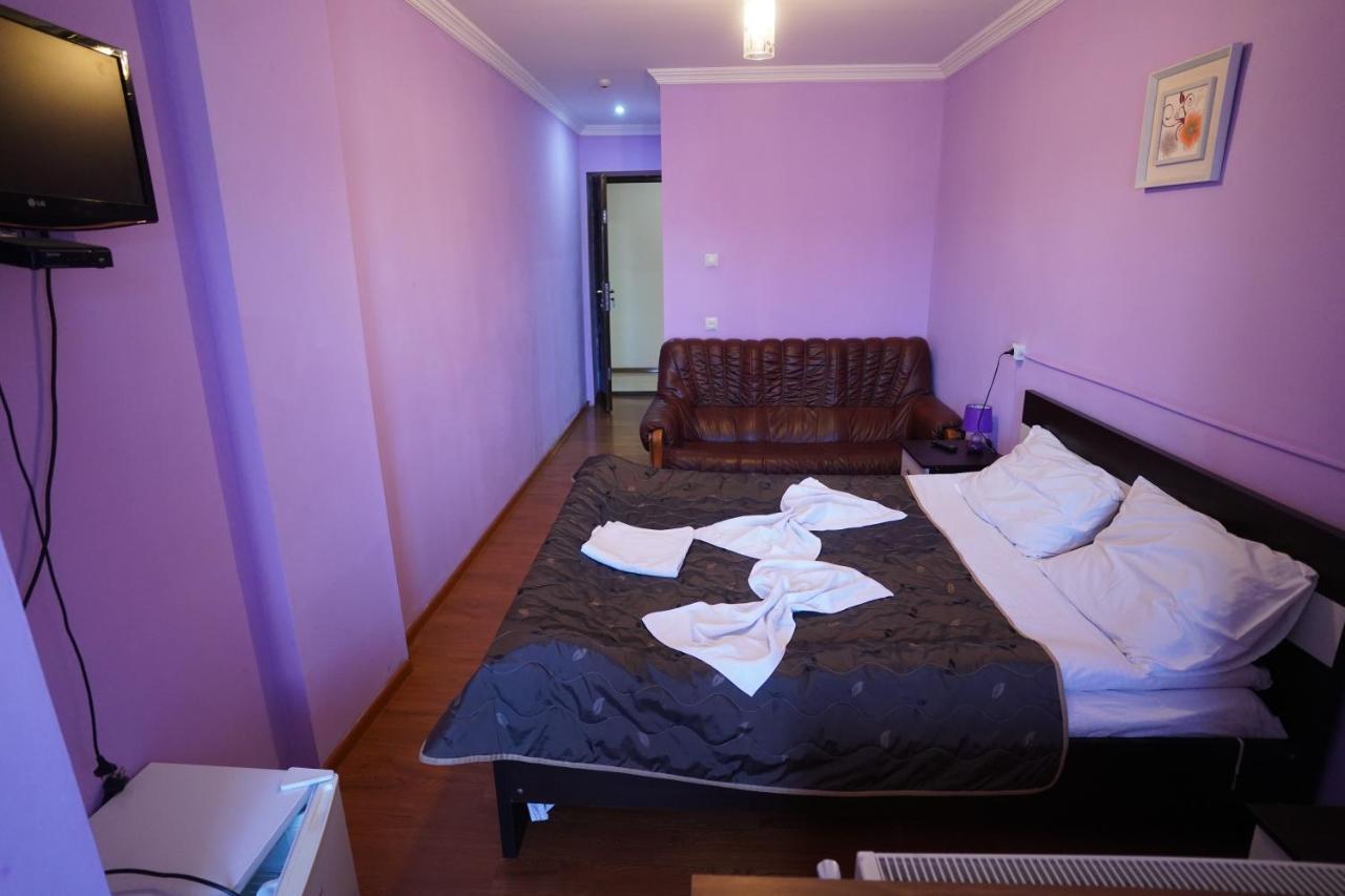 Imperator 1 Hotel Kutaisi Eksteriør billede