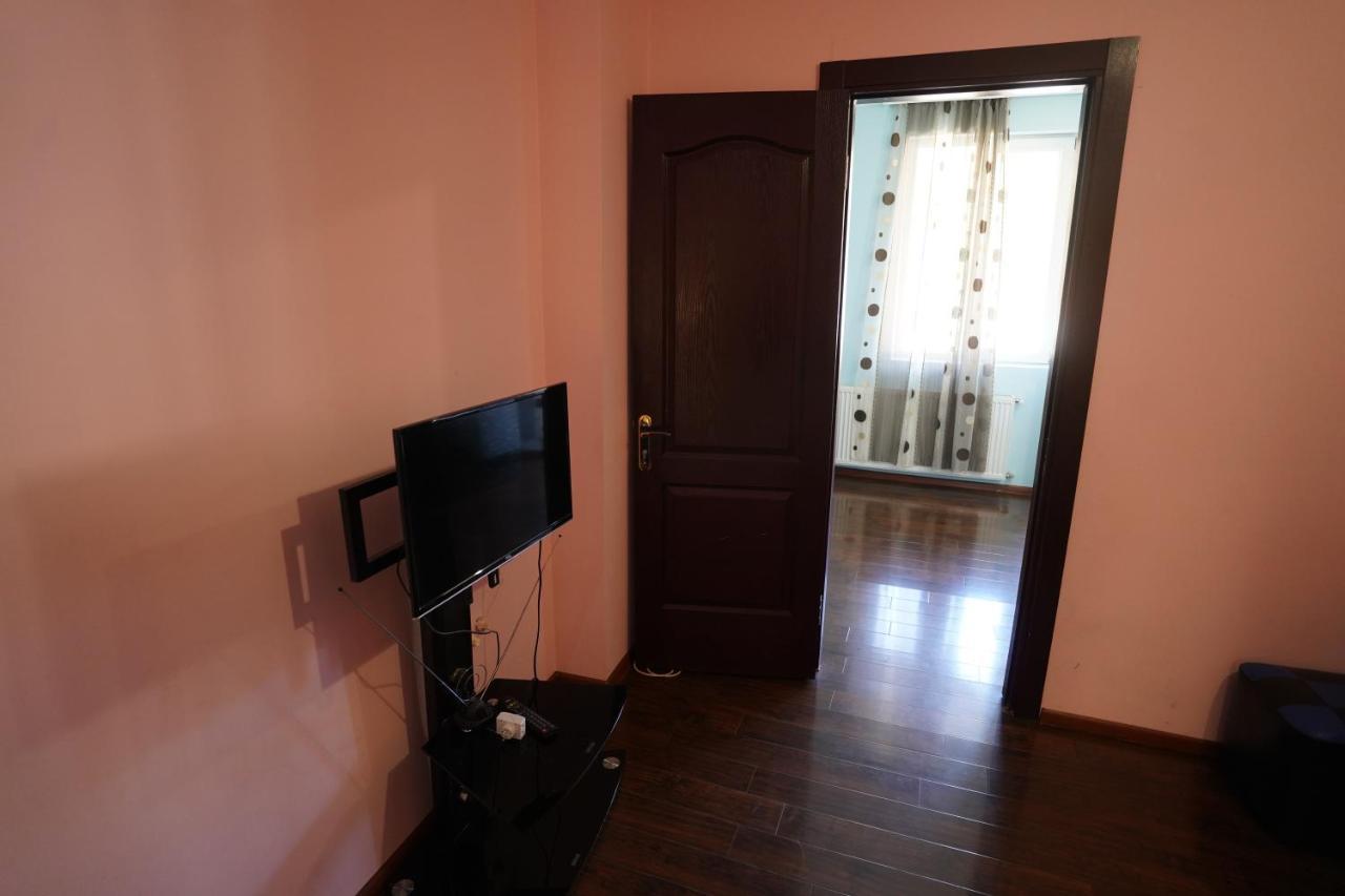 Imperator 1 Hotel Kutaisi Eksteriør billede