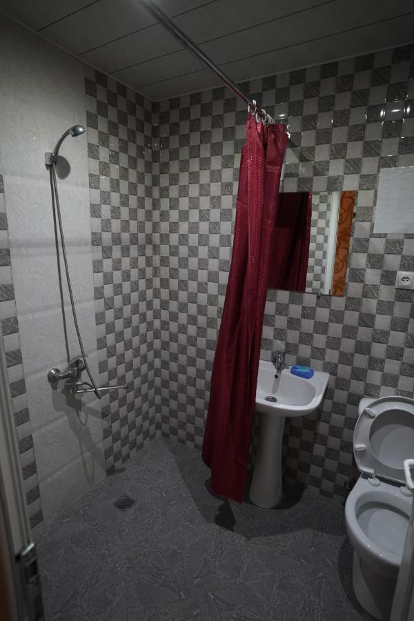 Imperator 1 Hotel Kutaisi Eksteriør billede